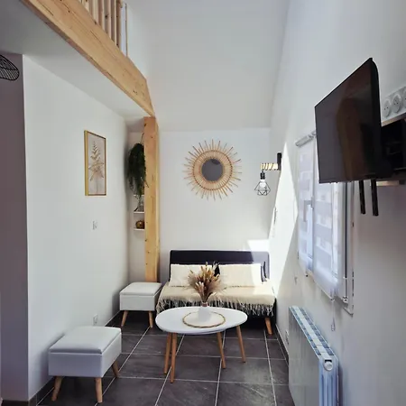 Maisonnette Entre Terre Et Apartment
