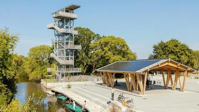 Maisonnette Entre Terre Et Lägenhet *